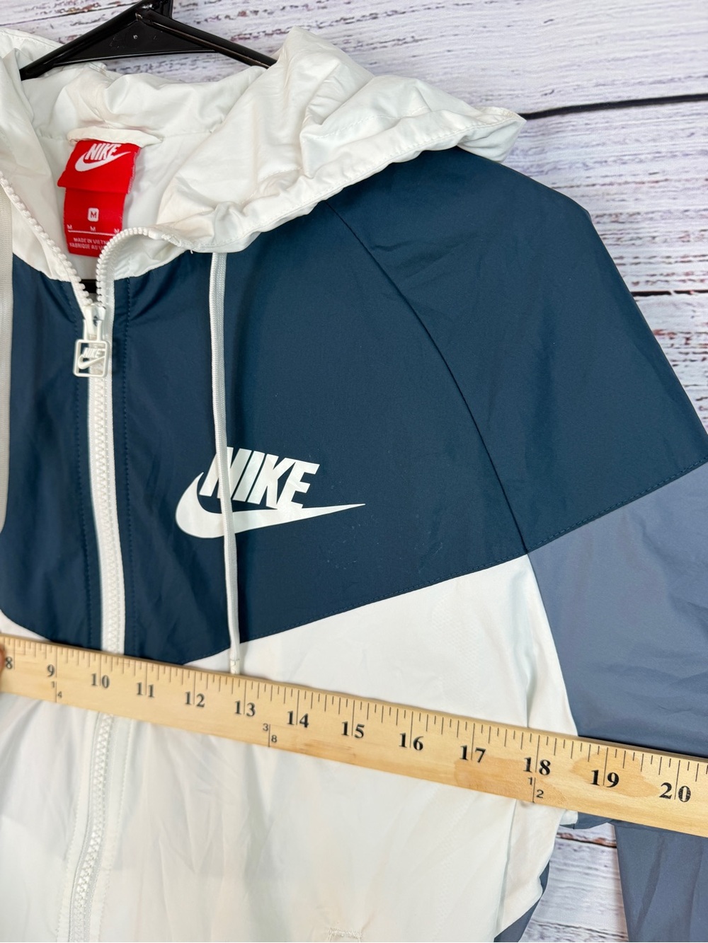 Nike Windrunner Jacket M Navy White Gray Chevron Hooded Windbreaker Unisex - Picture 8 of 8